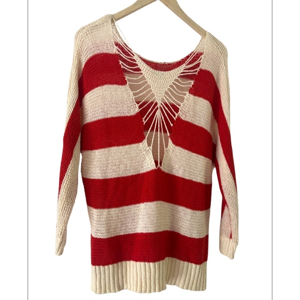 Forever 21 xI Love H81 Back Cut Design Knit Sweater NWOT